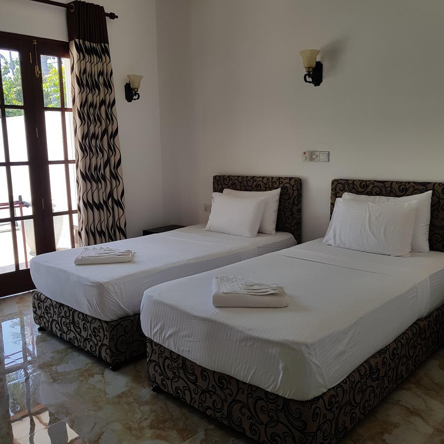 Sithi Villa Хиккадува Экстерьер фото