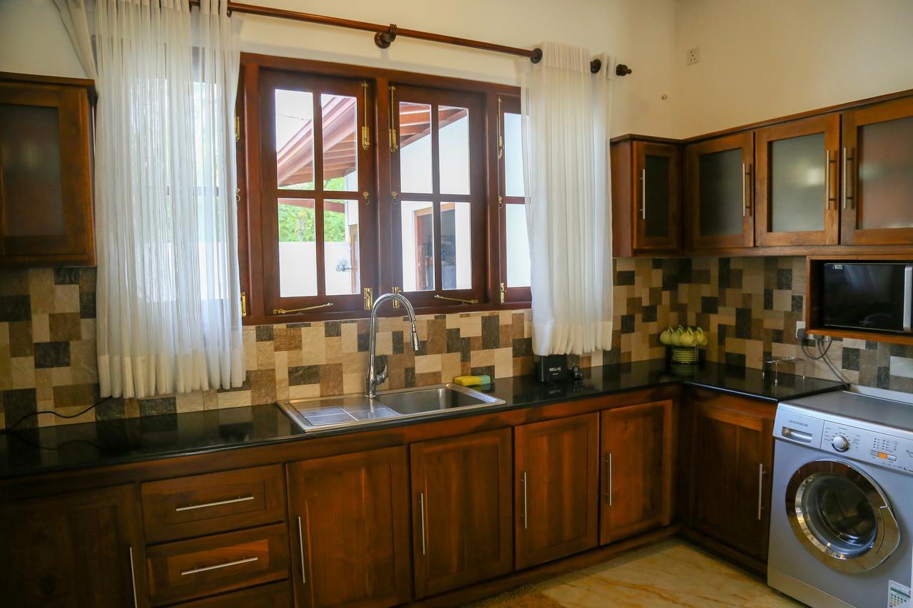 Sithi Villa Хиккадува Экстерьер фото
